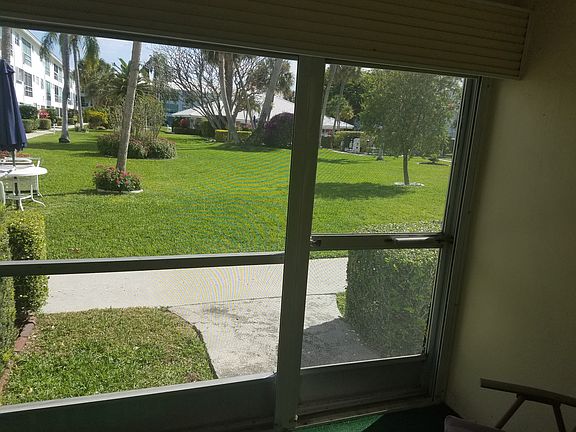 3rd image of 2050 NE 39th St #105N