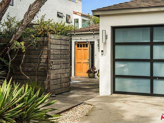 5th image of 7406 Earldom Ave