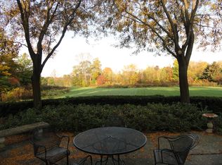 1S610 Verdun Dr, Winfield, IL 60190