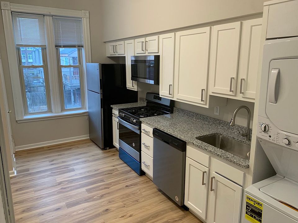 1st image of 735 Shenandoah Ave #2F