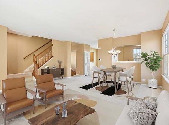 2nd image of 3389 Bradbury Cir