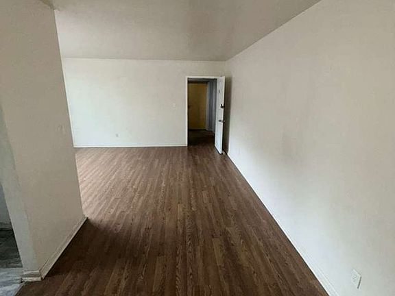 5th image of 13975 Superior Rd #106