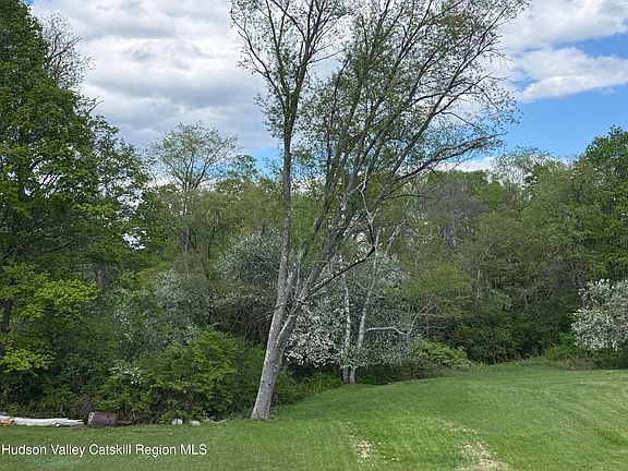 3rd image of 126 Perrys Corners Road