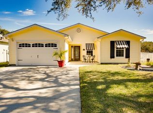 102 Treasure St, Rockport, TX 78382