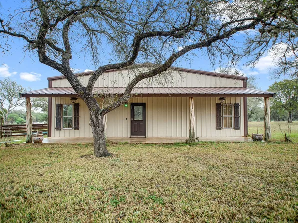 85 Calle Corta, Victoria, TX 77905