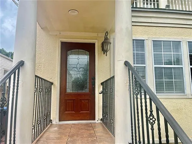 4 bed, 4.0 bath, 2980 sqft, $3,600 — Photo 2