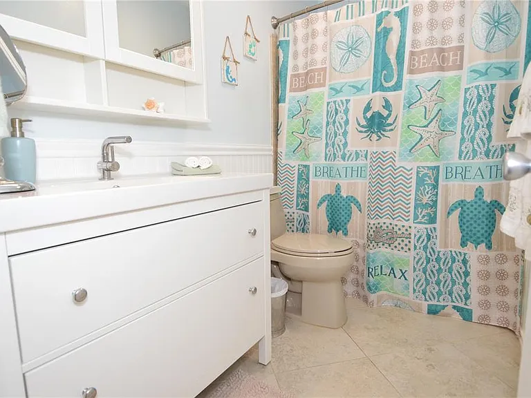 213 Seahorse Dr SE #B — Photo 32