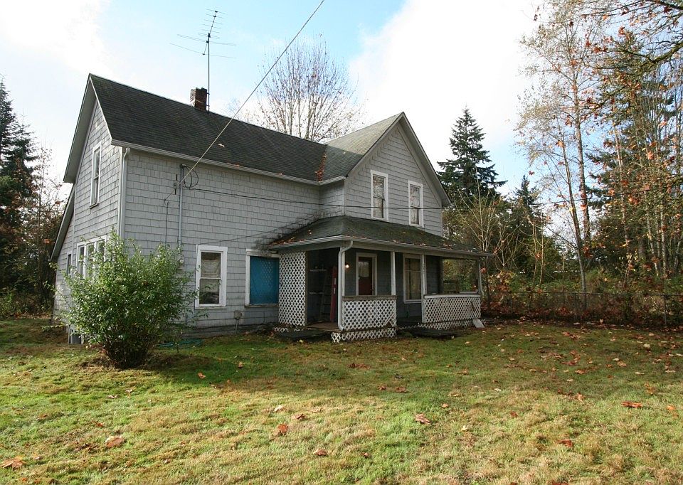 1st image of 257 Dennis St SW