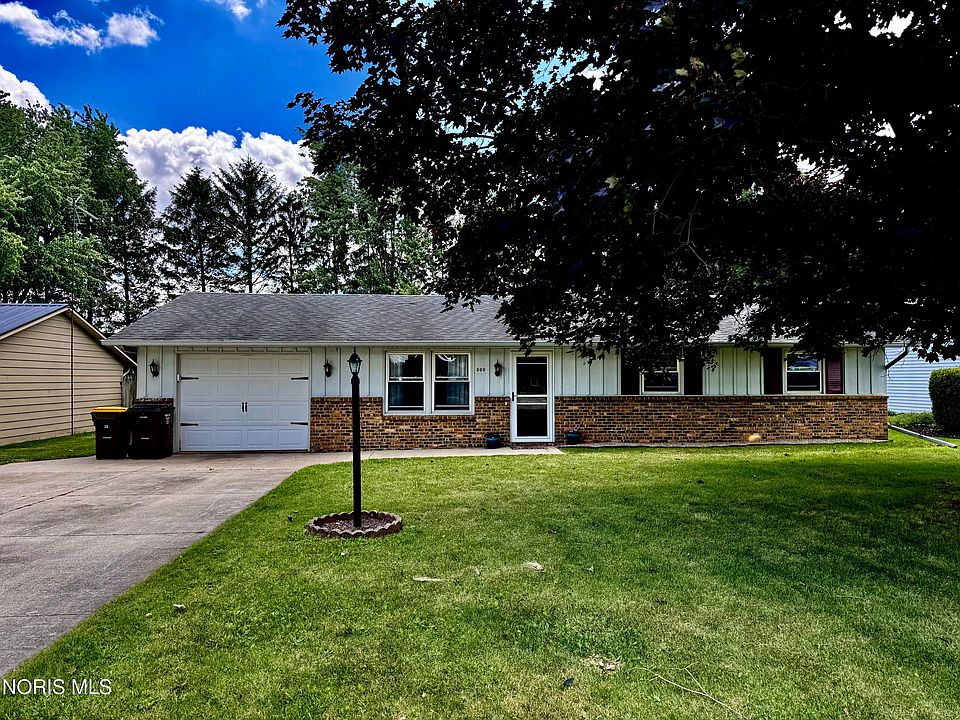 1st image of 509 Maple Ln