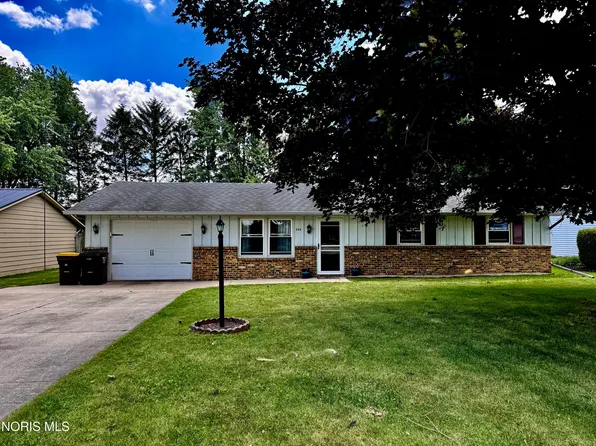 509 Maple Ln, Hicksville, OH 43526