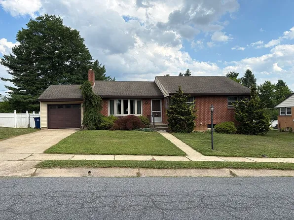 1821 Colony Dr, Wyomissing, PA 19610