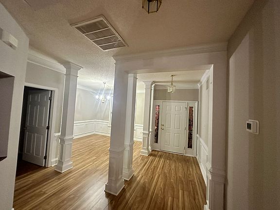 4th image of 5442 Fuller Dr #1