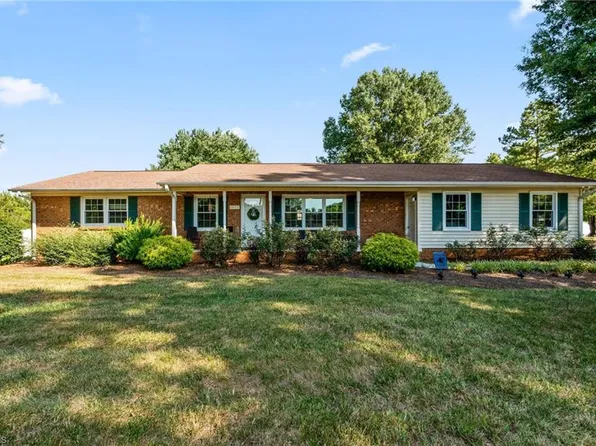 1429 Oak Ridge Rd, Kernersville, NC 27284