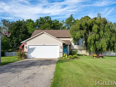 1408 Fairview Dr, Hastings, MI, 49058