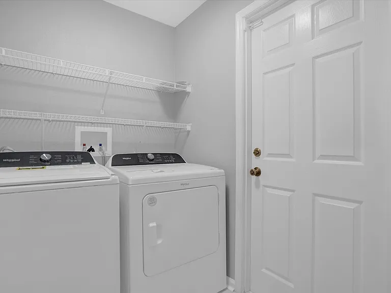 3521 Moss Pointe Pl — Photo 11