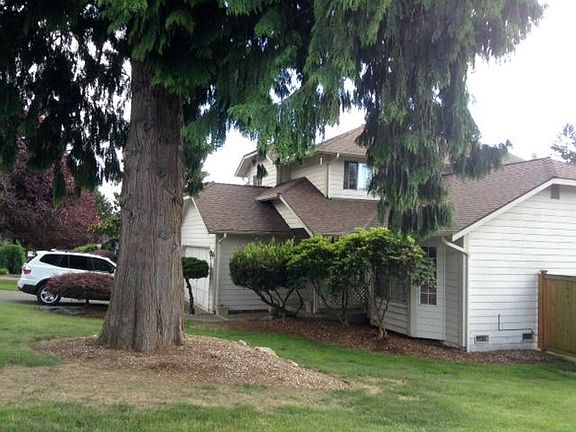 3rd image of 14447 82nd Ave NE