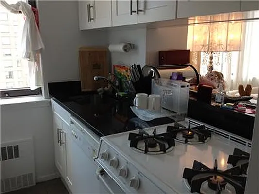 Rented by Metropolitan Res. Partners | media 6