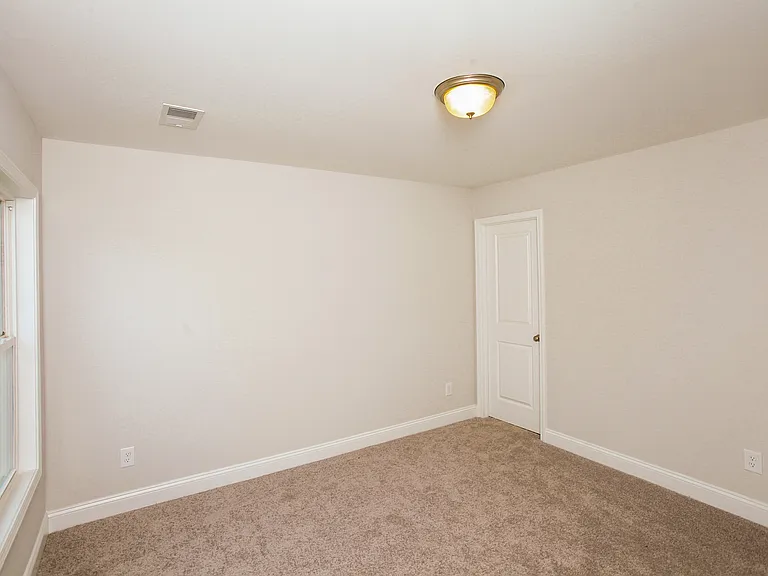 413 Blue Robin Ln — Photo 8