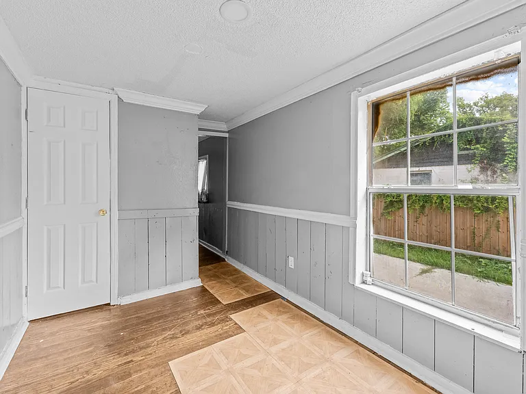 2318 Saxon St #A/B — Photo 33