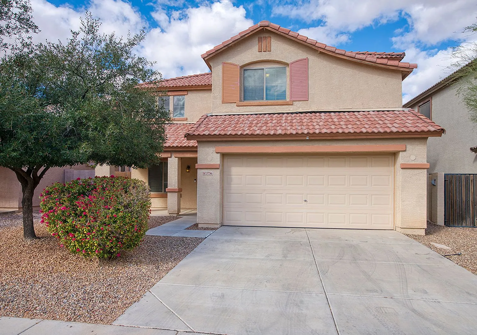 4 Bed 3 Bath In Queen Creek Area — Photo 1