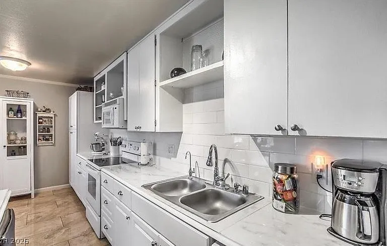 1454 Elizabeth Ave #2 — Photo 9