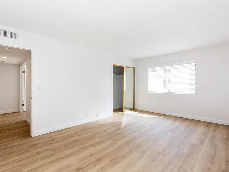 Second bedroom