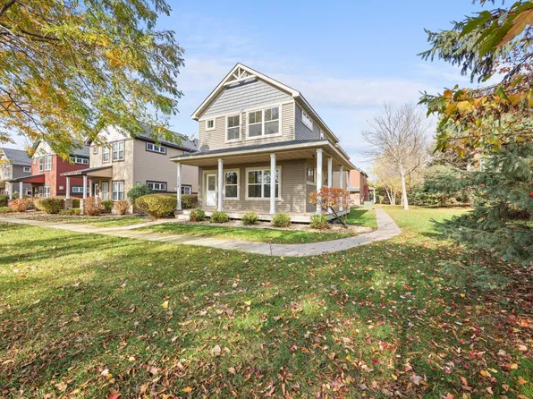 3012 Cottage Ln N, Maplewood, MN 55109