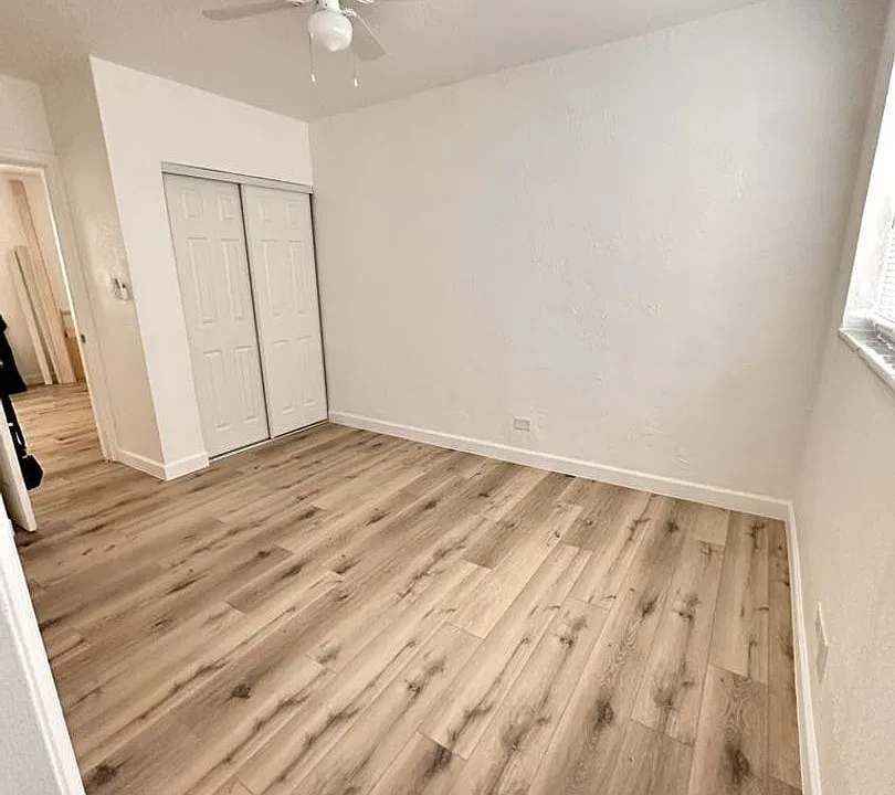 117 SW 5th Ct #1-3