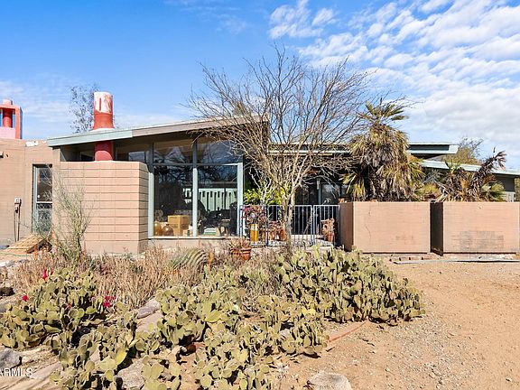3rd image of 3515 E STANFORD Drive