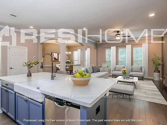 4th image of 2817 Kings Retreat Cir