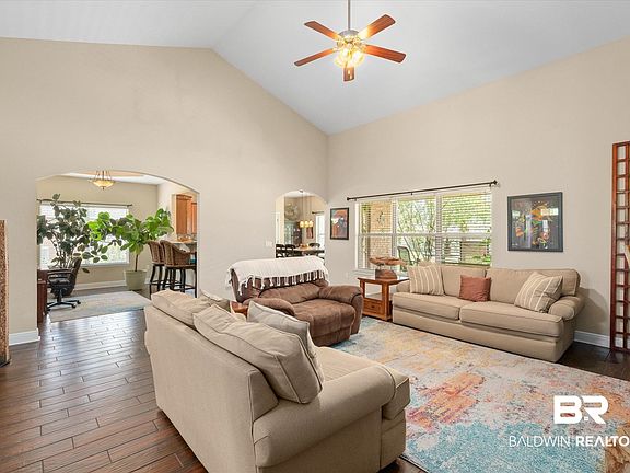2nd image of 673 Dorr Ave