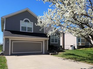 1005 N Parker Ter, Olathe, KS 66061