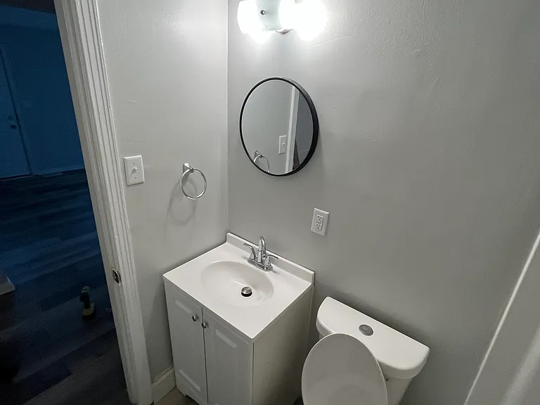 1940 S 28th St — Photo 7