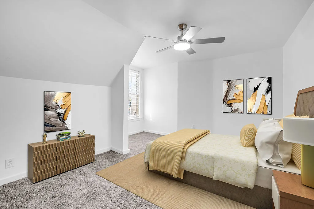 2 bed, 896 sqft, $799 — Photo 2