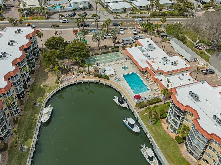1250 N Portofino Dr #301 — Photo 24