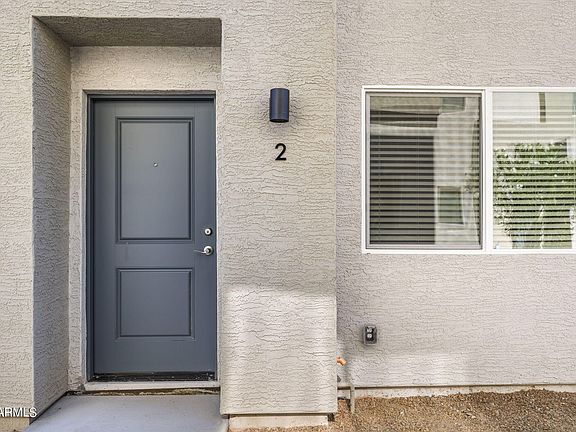 3rd image of 2821 E TRACY Lane #2