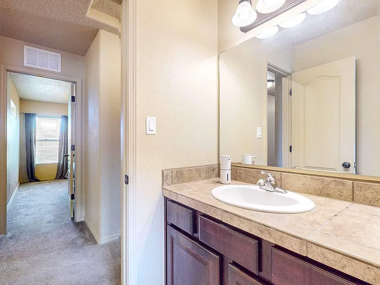 5700 Strand Loop SE — Photo 27