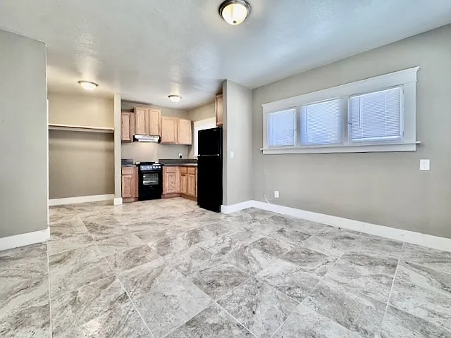 204 Falcon Ave — Photo 5