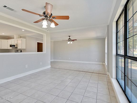 5th image of 2309 Heritage Dr
