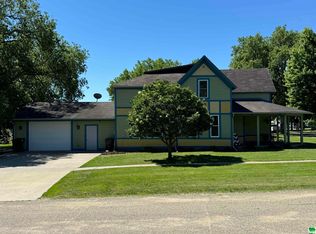 316 Fir St, Correctionville, IA 51016