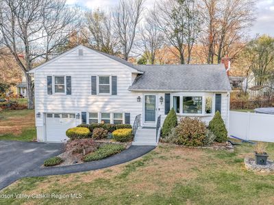 9 Mountain View Court, Rhinebeck, NY, 12572