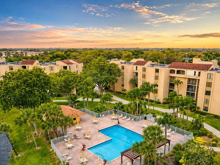 750 Egret Cir #6210 — Photo 43