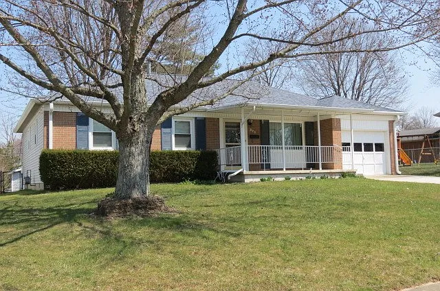 925 Orchid Pl photo 1