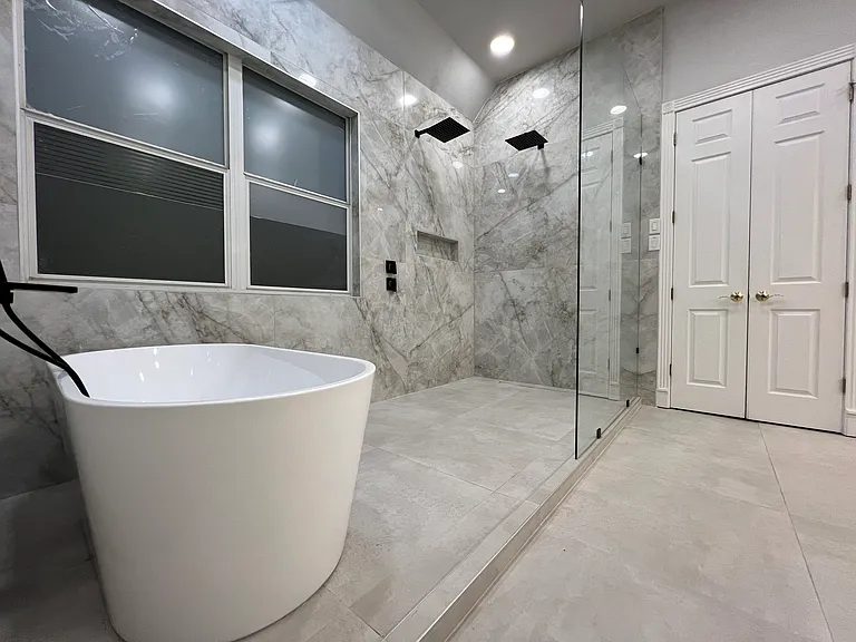 2815 Demona Dr — Photo 26