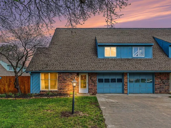2920 SW Arrowhead Rd, Topeka, KS 66614