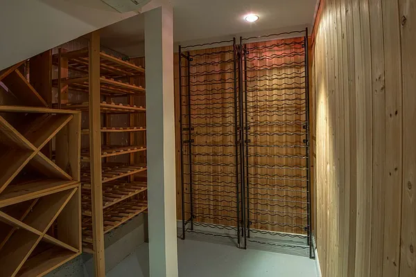 Rented by Julianna Realty Corp | media 36