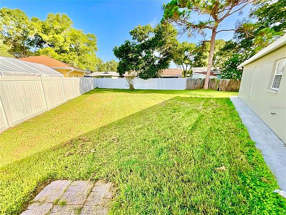 3rd image of 1842 Winwood Dr