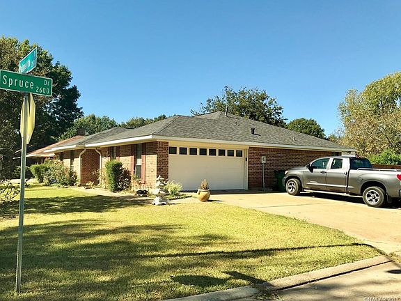 2nd image of 2515 Palmetto Dr