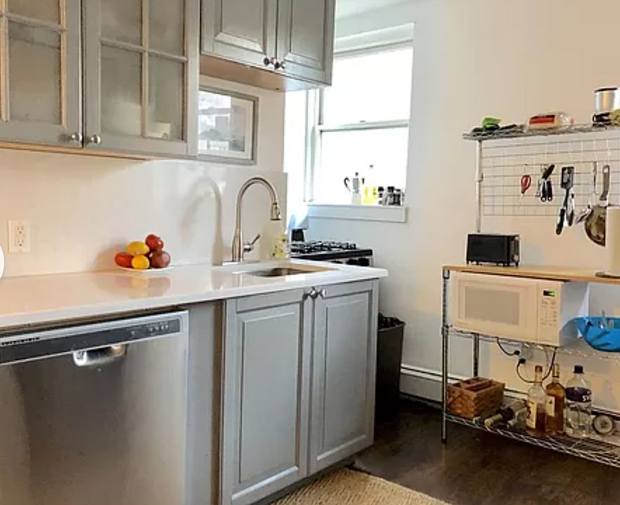 1st image of 130 10th Ave #4