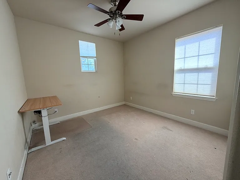1885 Worthington Cir — Photo 12